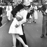 The famous kiss of US Navy Sailor